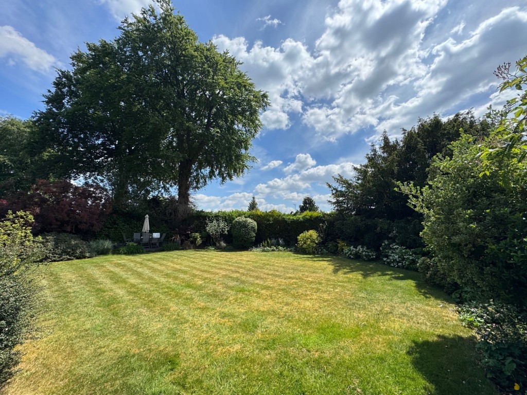 Hawkesworth Drive, Kenilworth