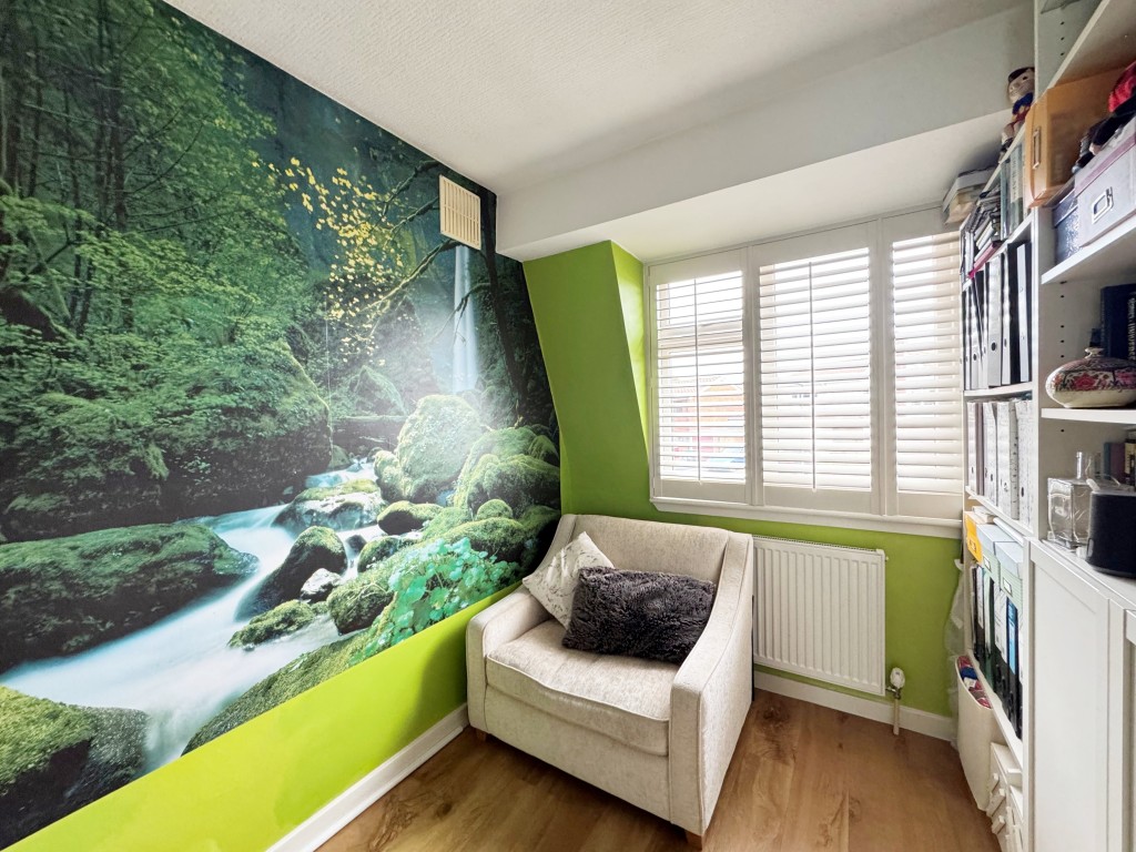 Tulip Tree Avenue, Kenilworth