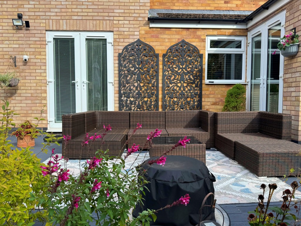 Tulip Tree Avenue, Kenilworth