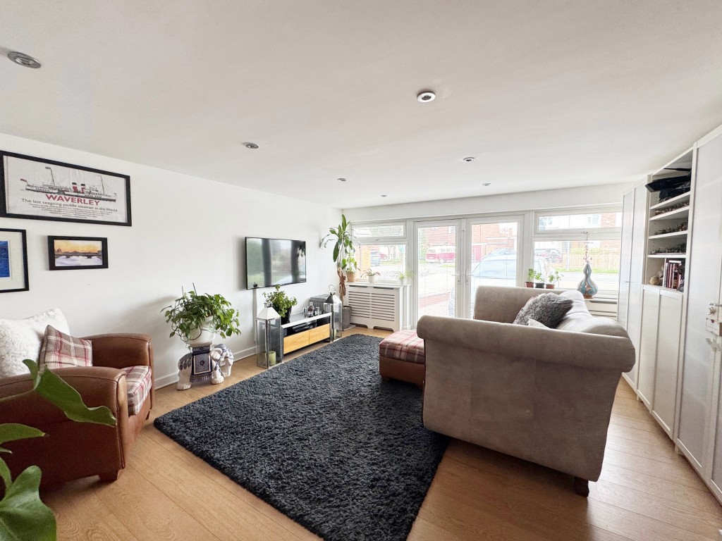 Tulip Tree Avenue, Kenilworth