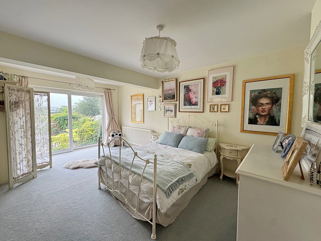 Highland Road, Kenilworth