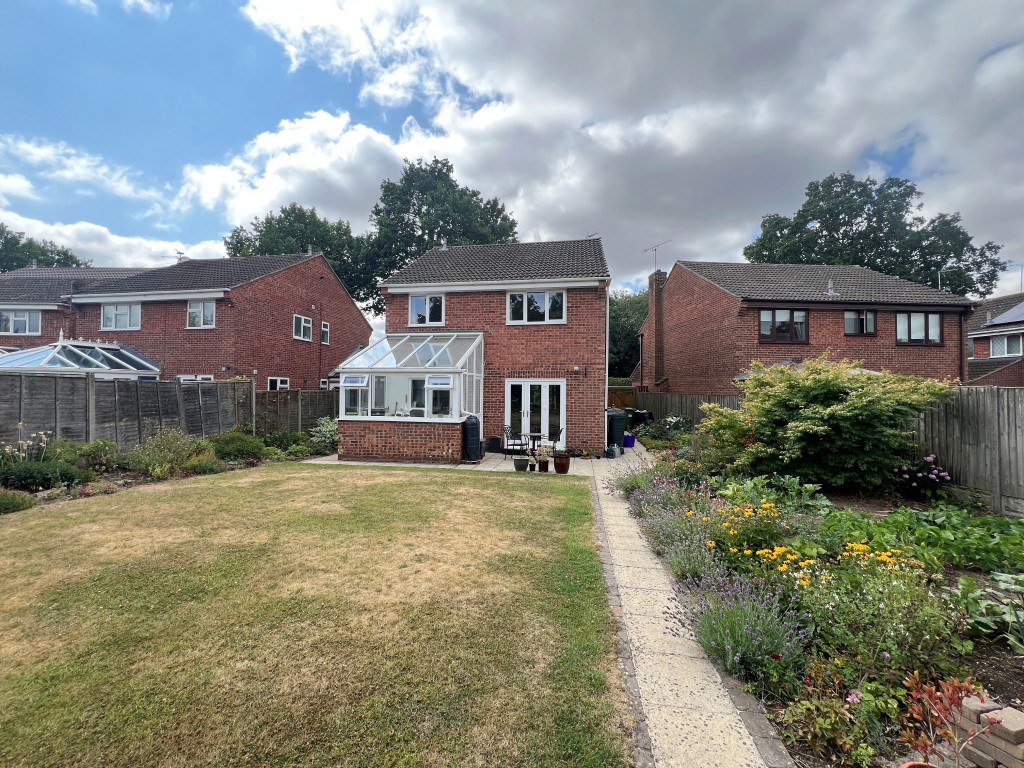 Leyes Lane, Kenilworth