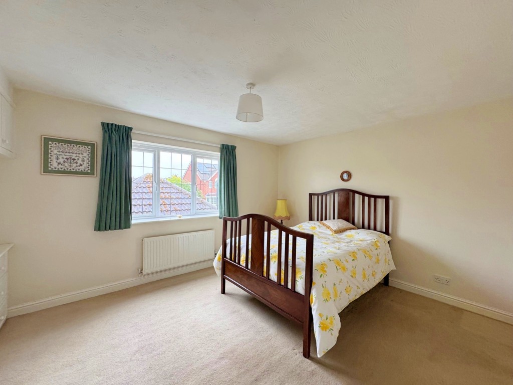 Imogen Gardens, Heathcote, Warwick