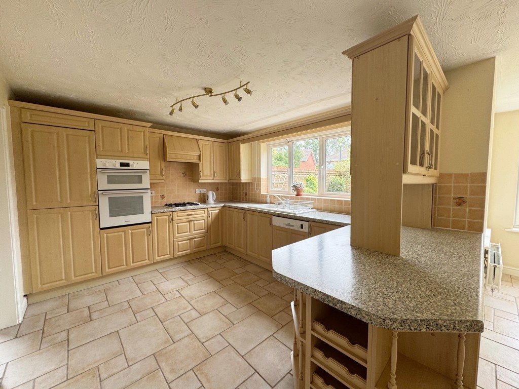 Imogen Gardens, Heathcote, Warwick
