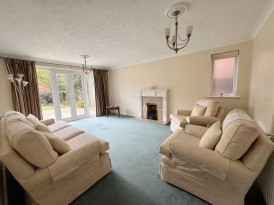 Imogen Gardens, Heathcote, Warwick