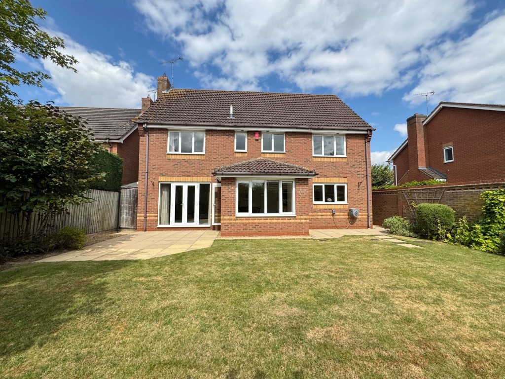 Imogen Gardens, Heathcote, Warwick