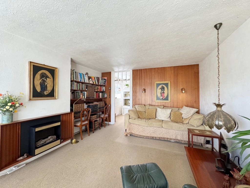 Woodcote Avenue, Kenilworth