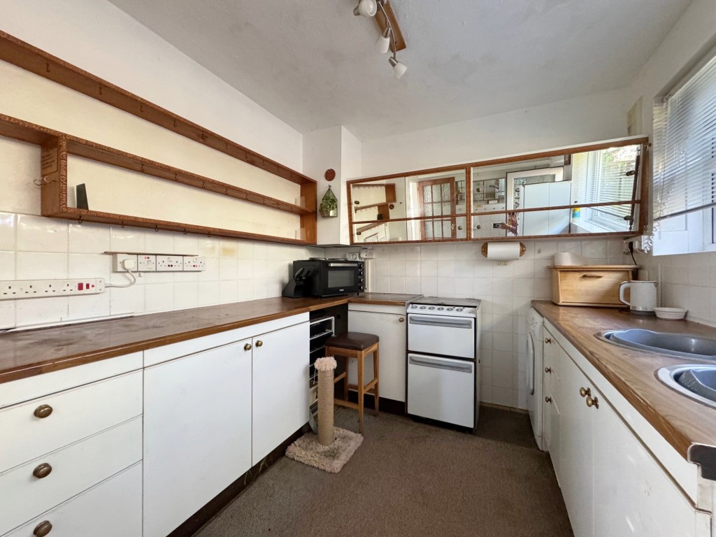 Woodcote Avenue, Kenilworth