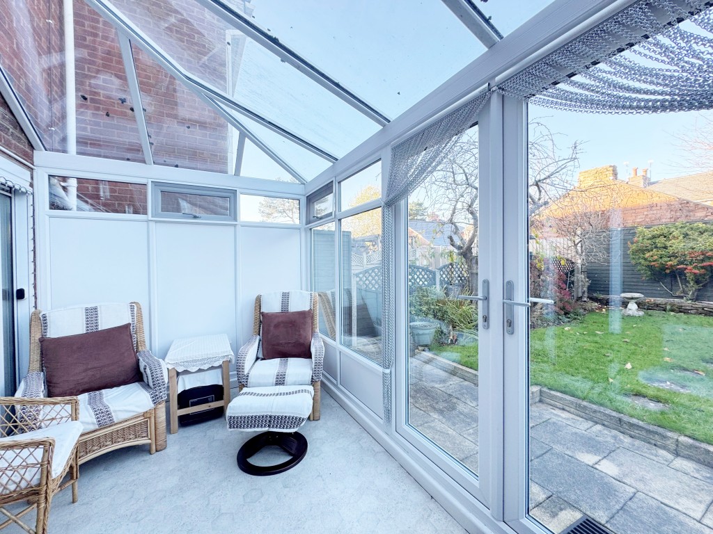 Whites Row, Kenilworth