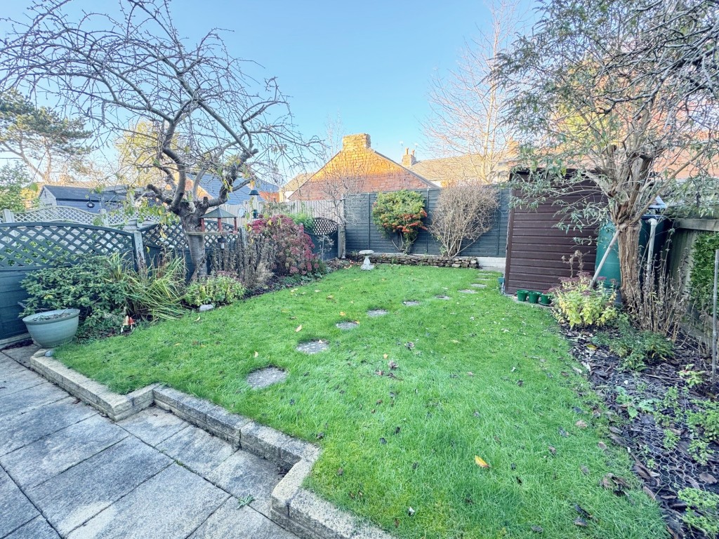 Whites Row, Kenilworth