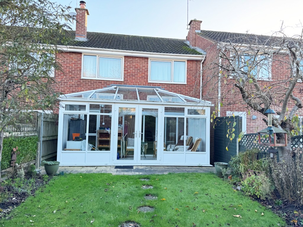 Whites Row, Kenilworth