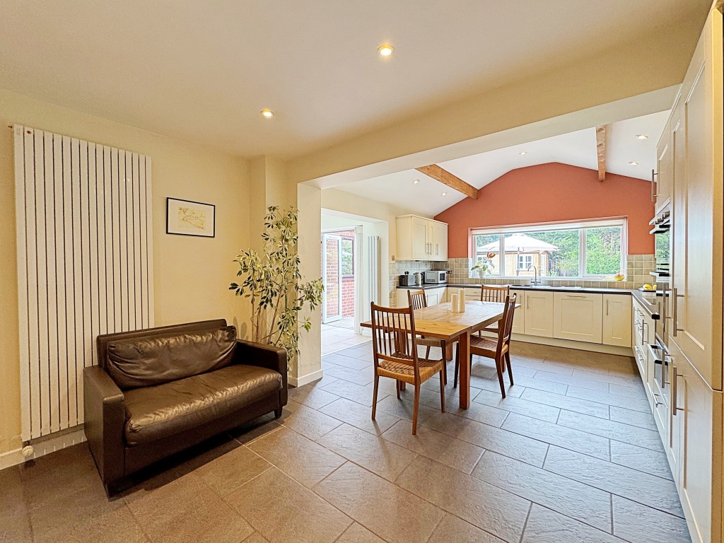 Suncliffe Drive, Kenilworth