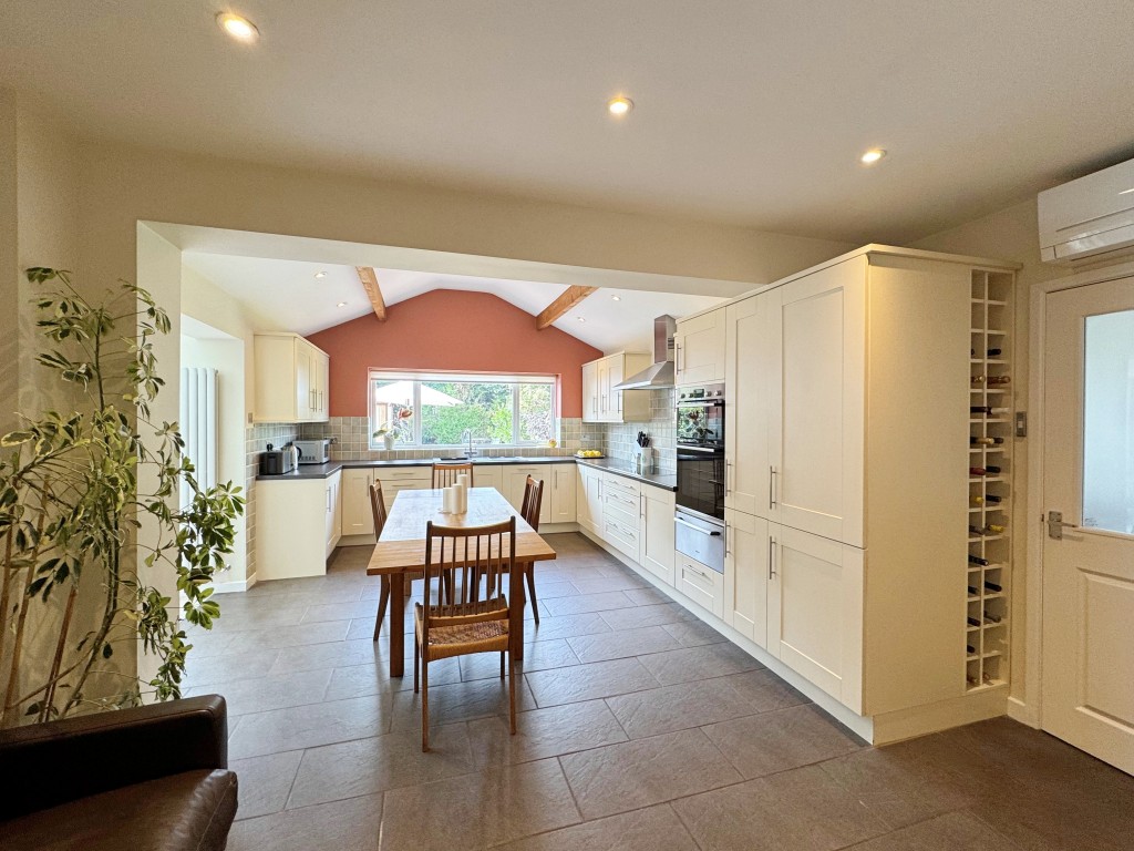 Suncliffe Drive, Kenilworth