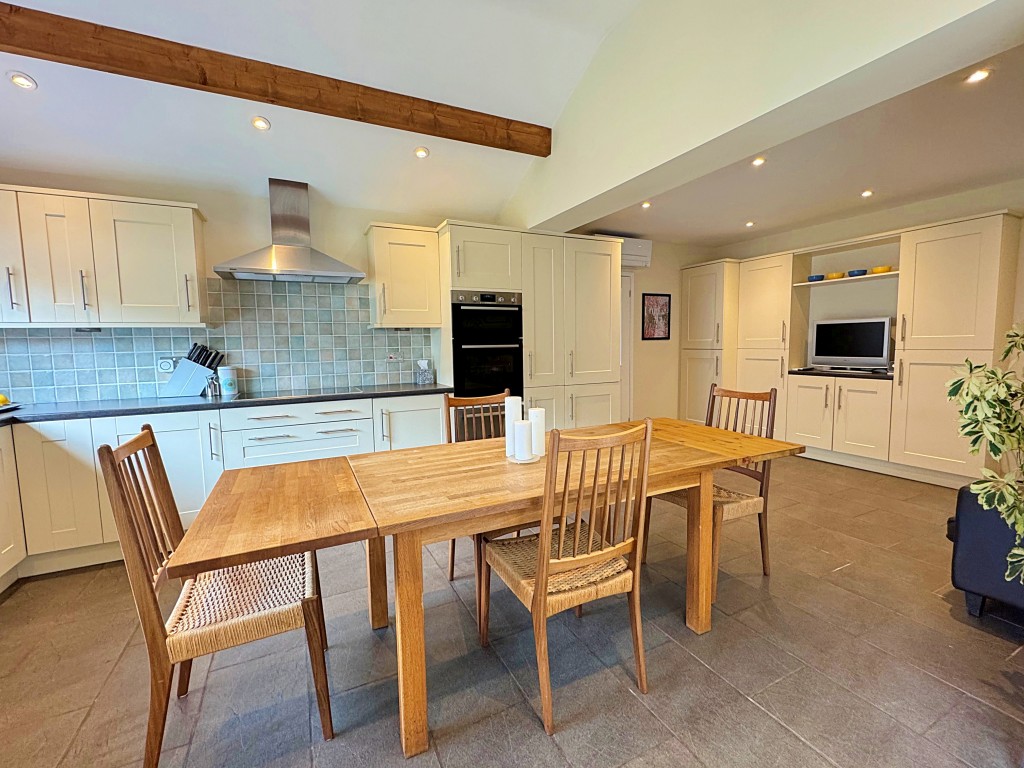 Suncliffe Drive, Kenilworth