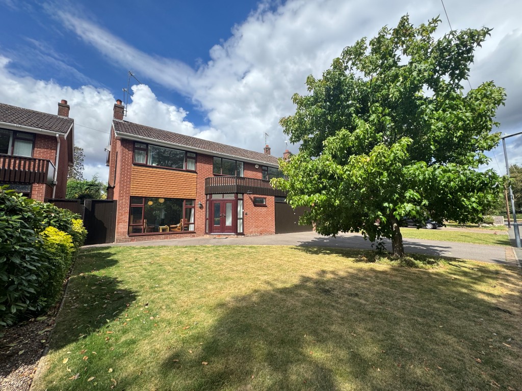 Suncliffe Drive, Kenilworth