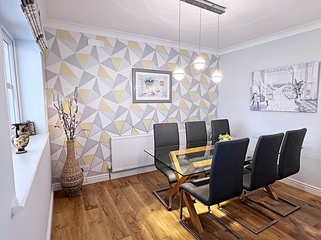 Cromwell Lane, Kenilworth