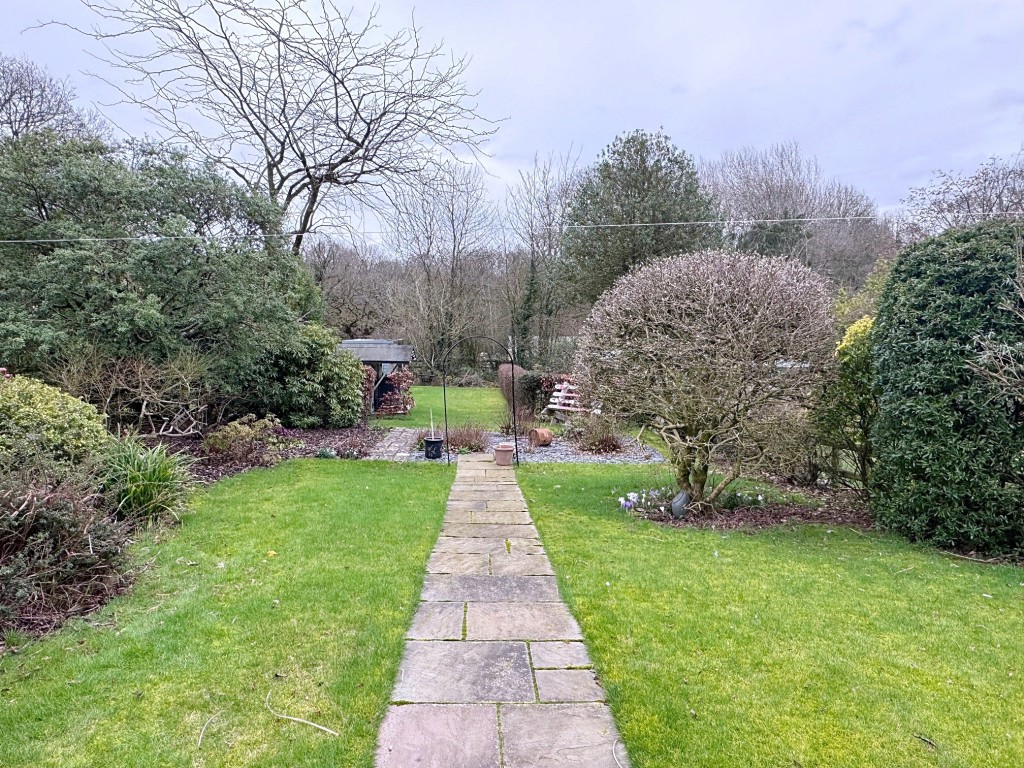 Cromwell Lane, Kenilworth