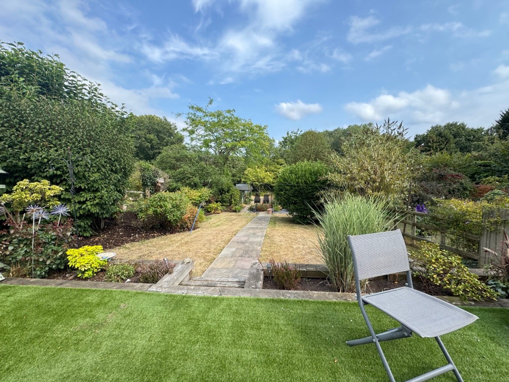 Cromwell Lane, Kenilworth