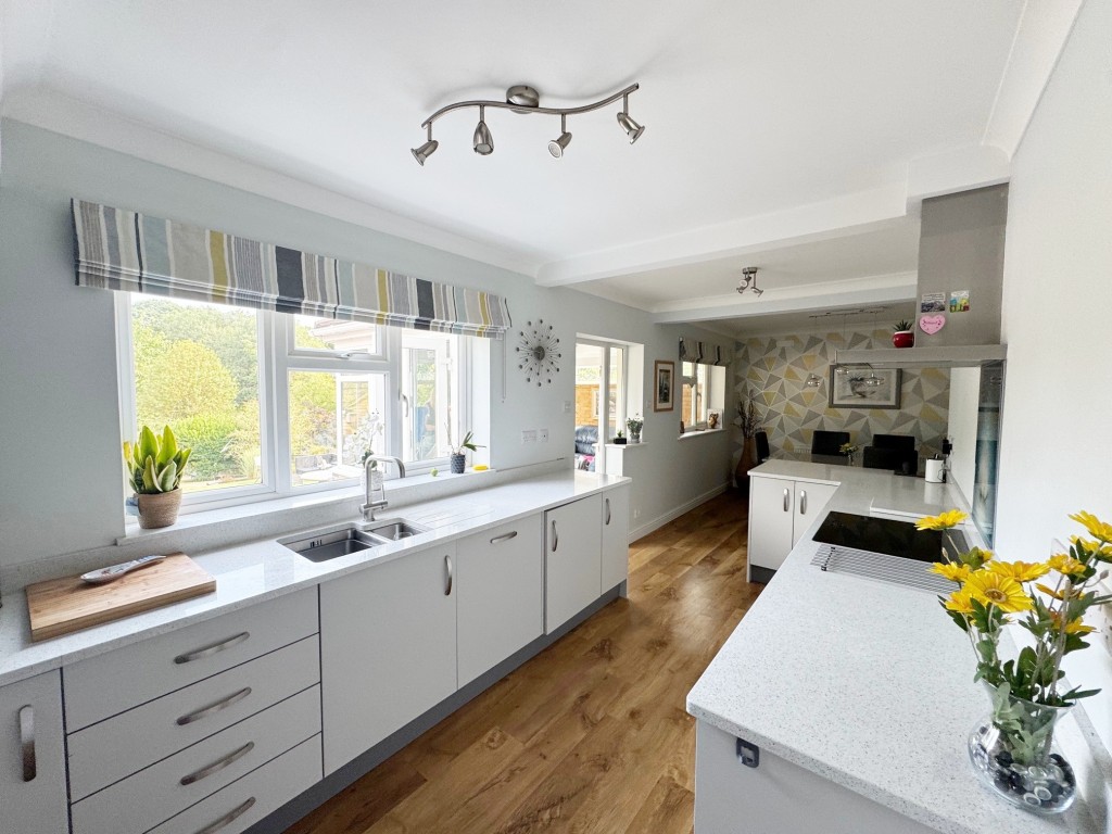 Cromwell Lane, Kenilworth