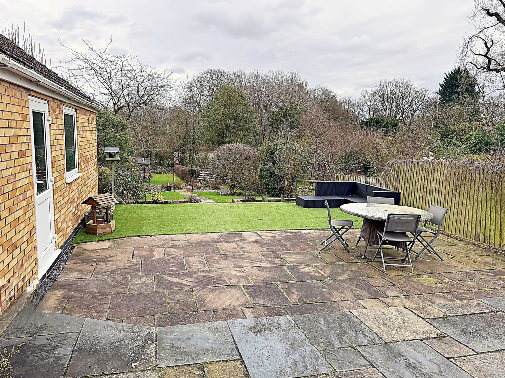 Cromwell Lane, Kenilworth