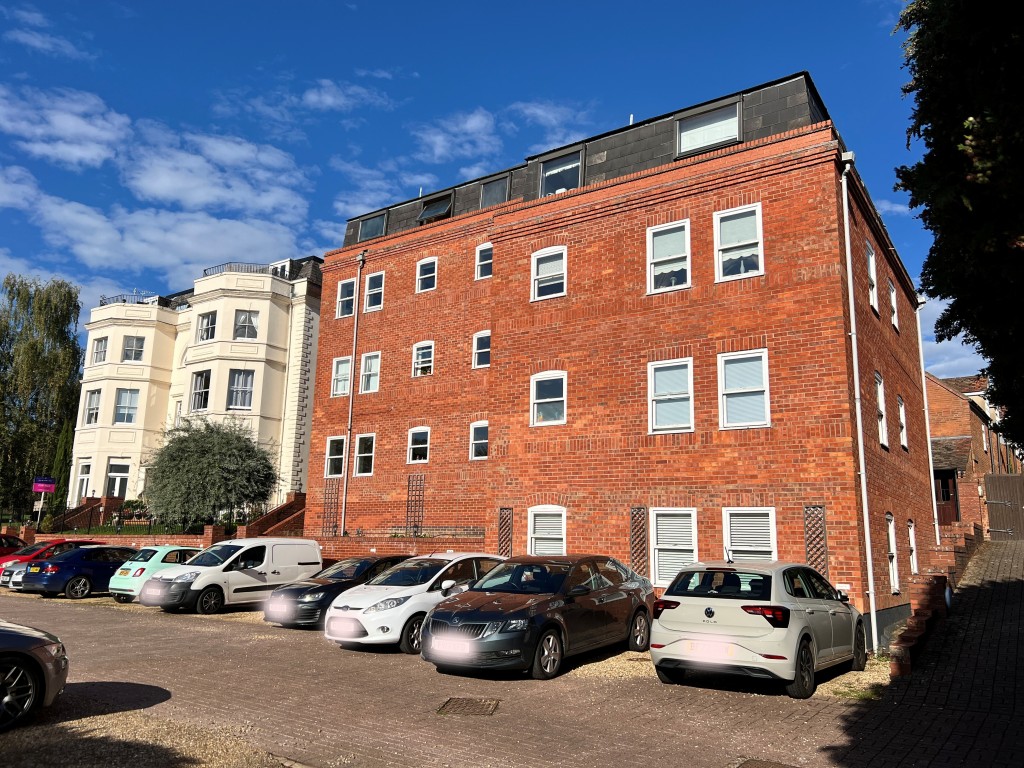 Kenilworth Hall, Bridge Street, Kenilworth