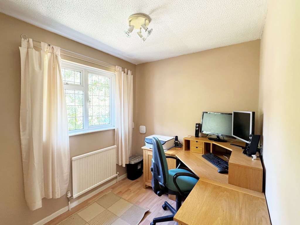 Thirlestane Close, Kenilworth