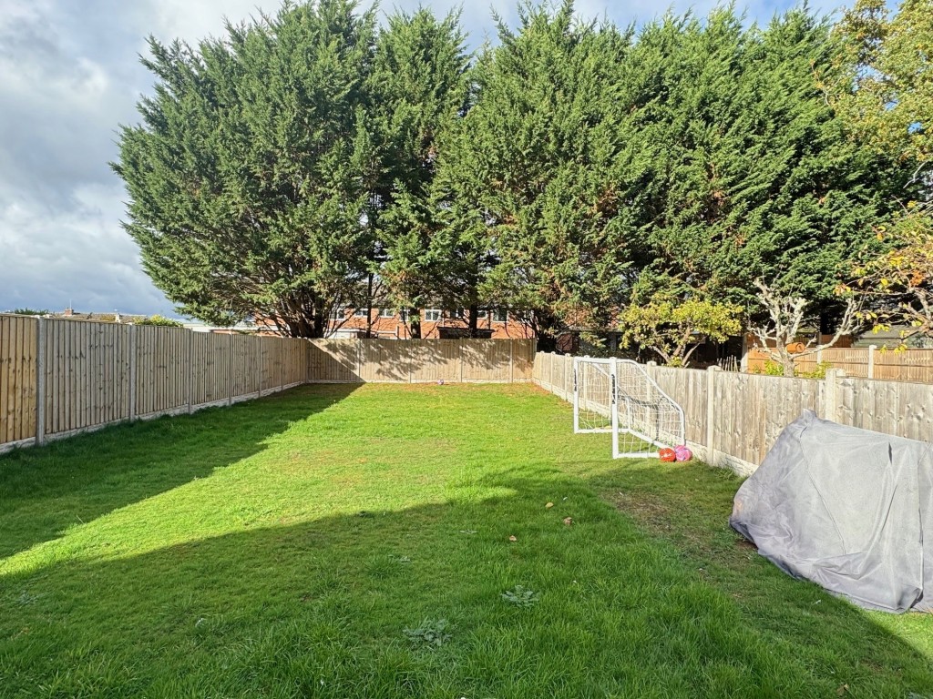 Oaks Road, Kenilworth