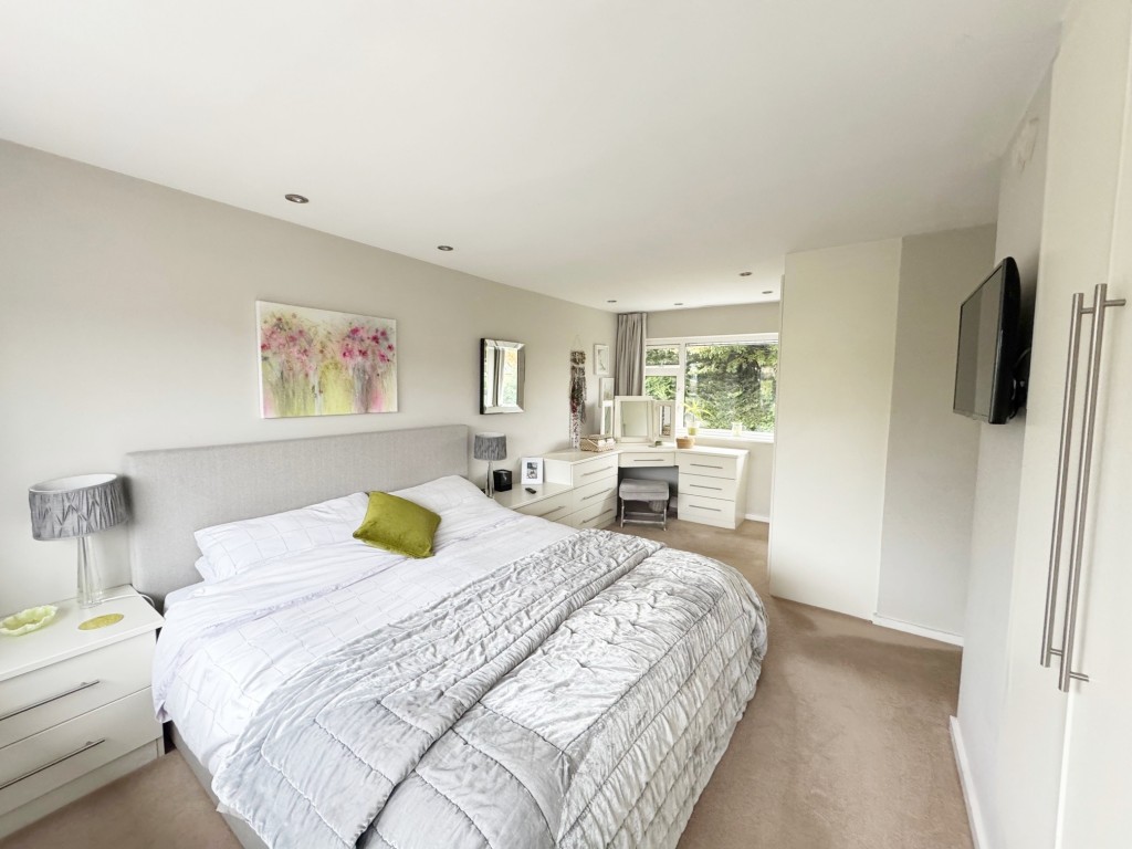 Bromley Close, Kenilworth