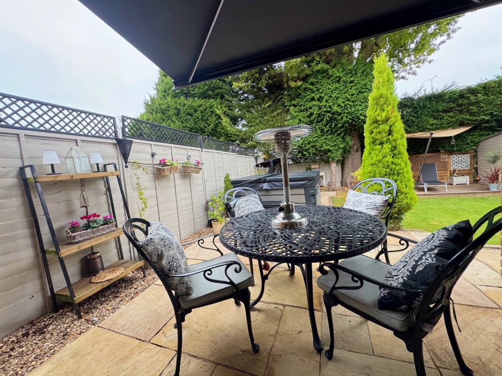 Bromley Close, Kenilworth