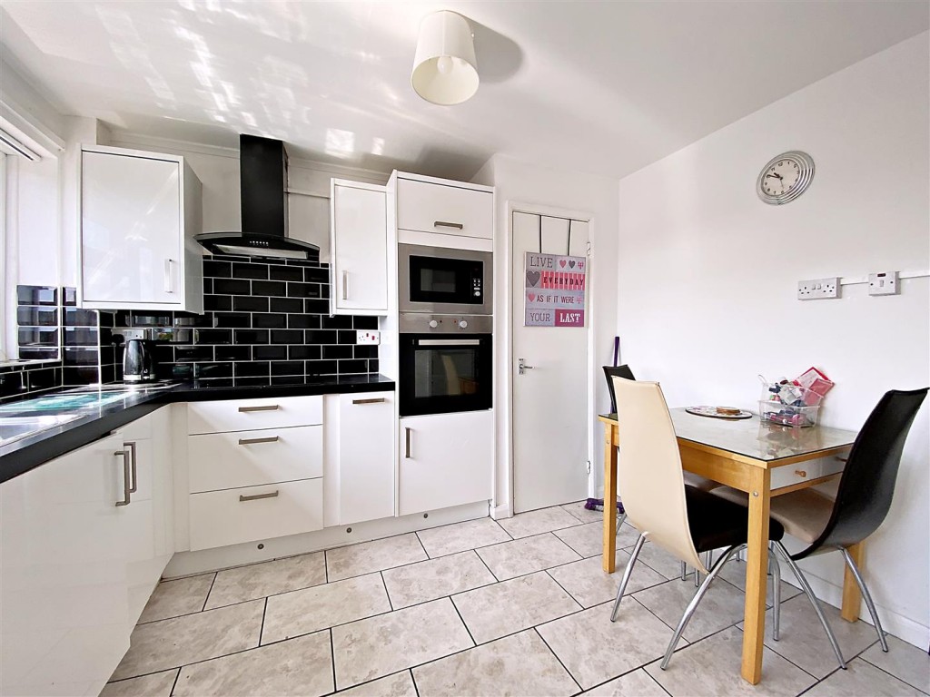 Albion Street, Kenilworth