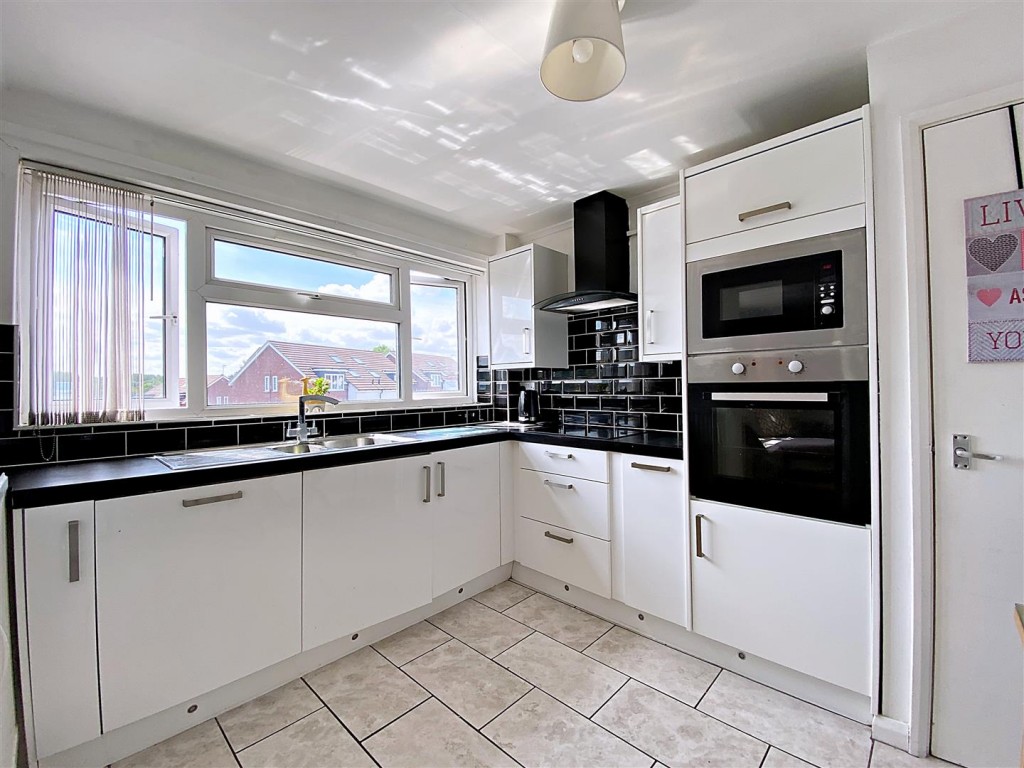 Albion Street, Kenilworth