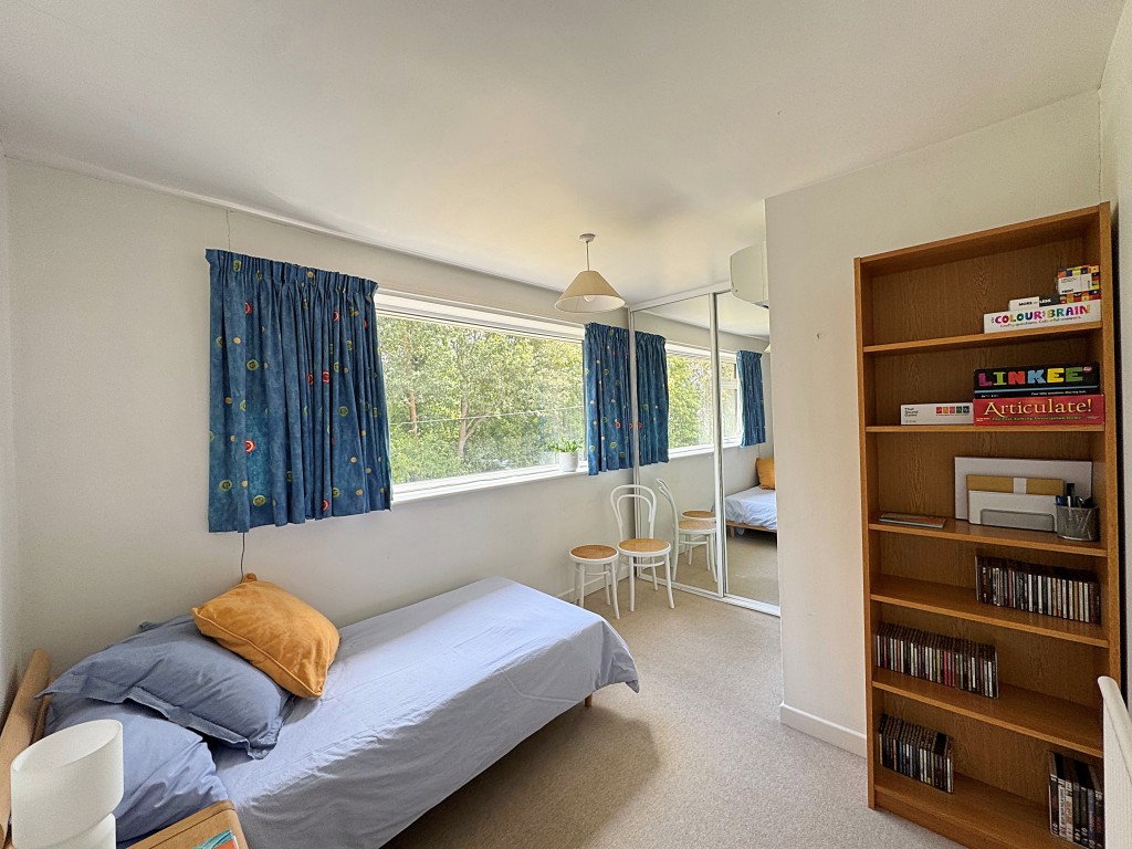 Suncliffe Drive, Kenilworth