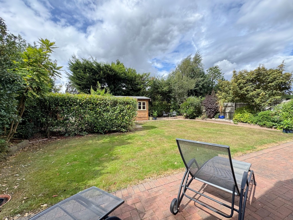 Suncliffe Drive, Kenilworth