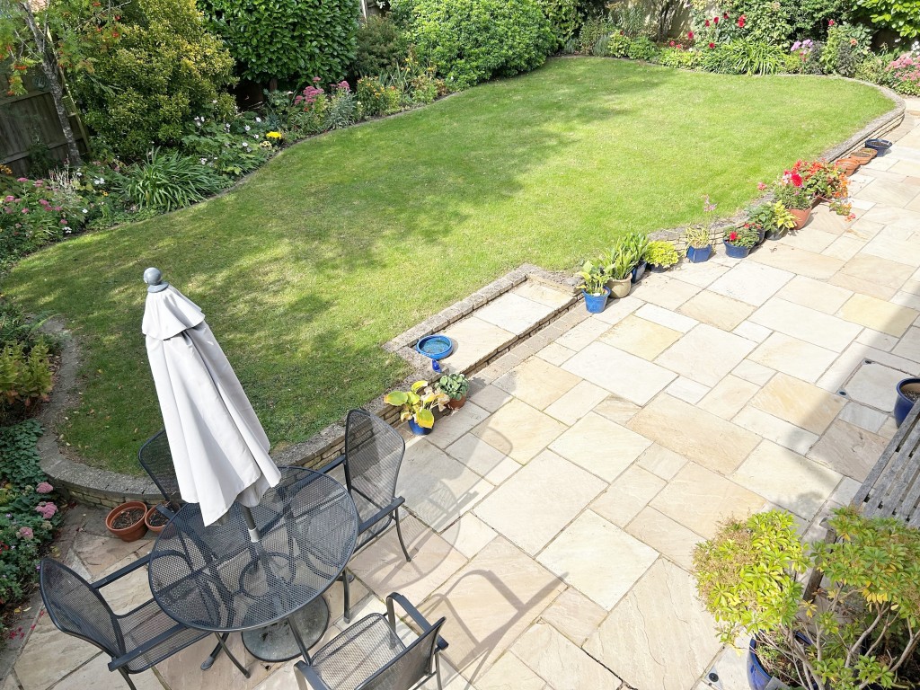 Mountbatten Avenue, Kenilworth