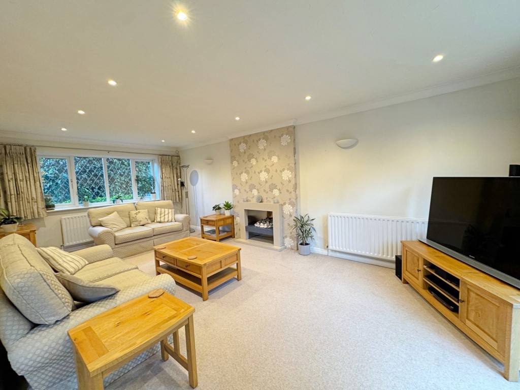 Mountbatten Avenue, Kenilworth