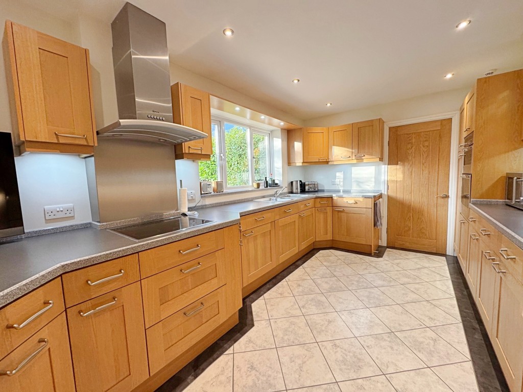 Mountbatten Avenue, Kenilworth