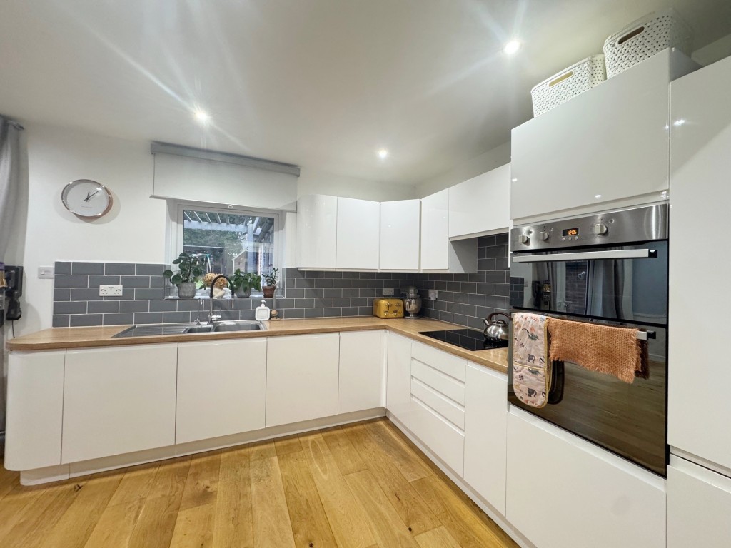 Dudley Road, Kenilworth