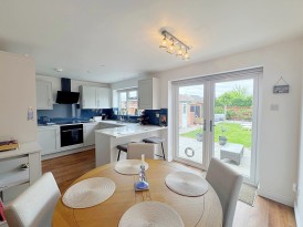Blackthorn Road, Kenilworth