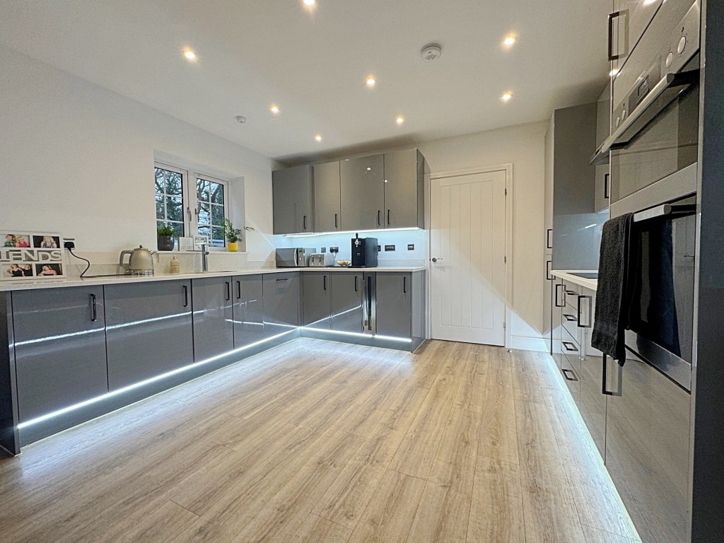 Thomas Bates Road, Kenilworth