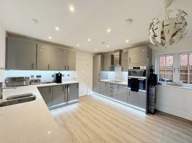 Thomas Bates Road, Kenilworth