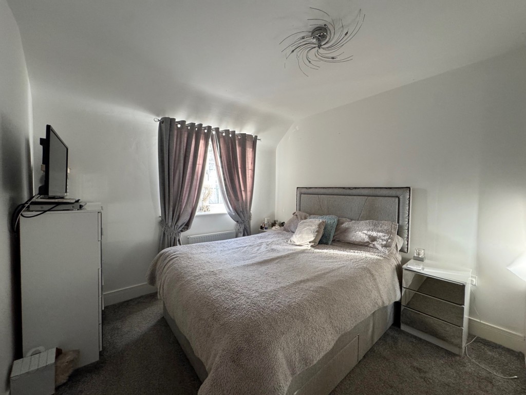 Thomas Bates Road, Kenilworth