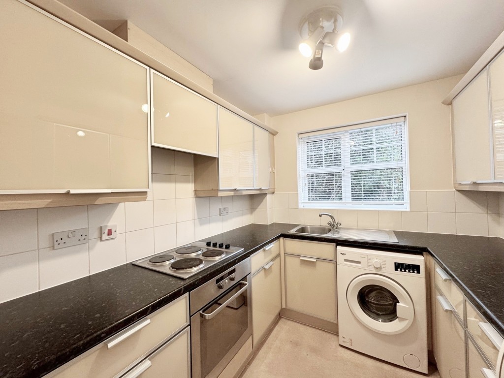 Harbourne Close, Kenilworth