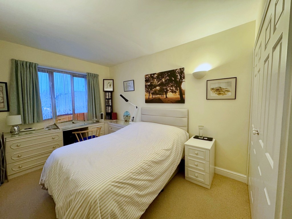 Alexandra Court, Kenilworth