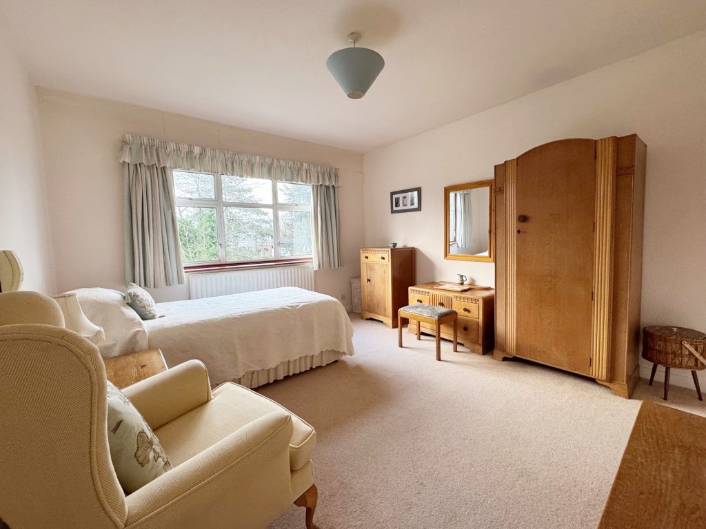 Warwick Road, Kenilworth