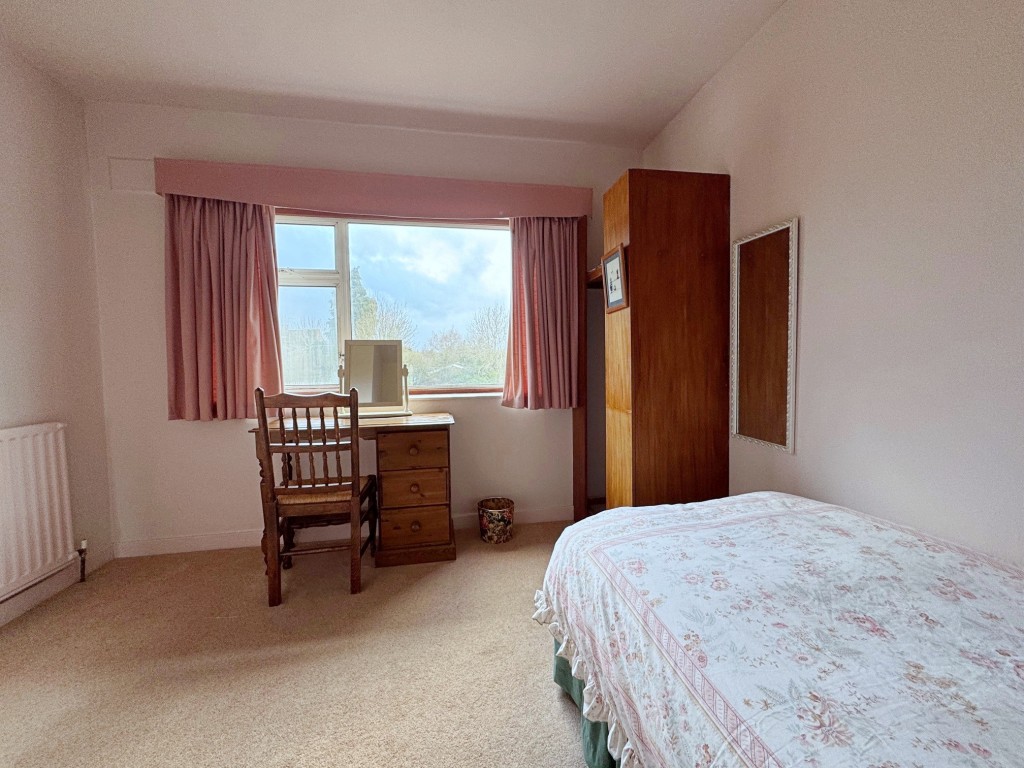 Warwick Road, Kenilworth