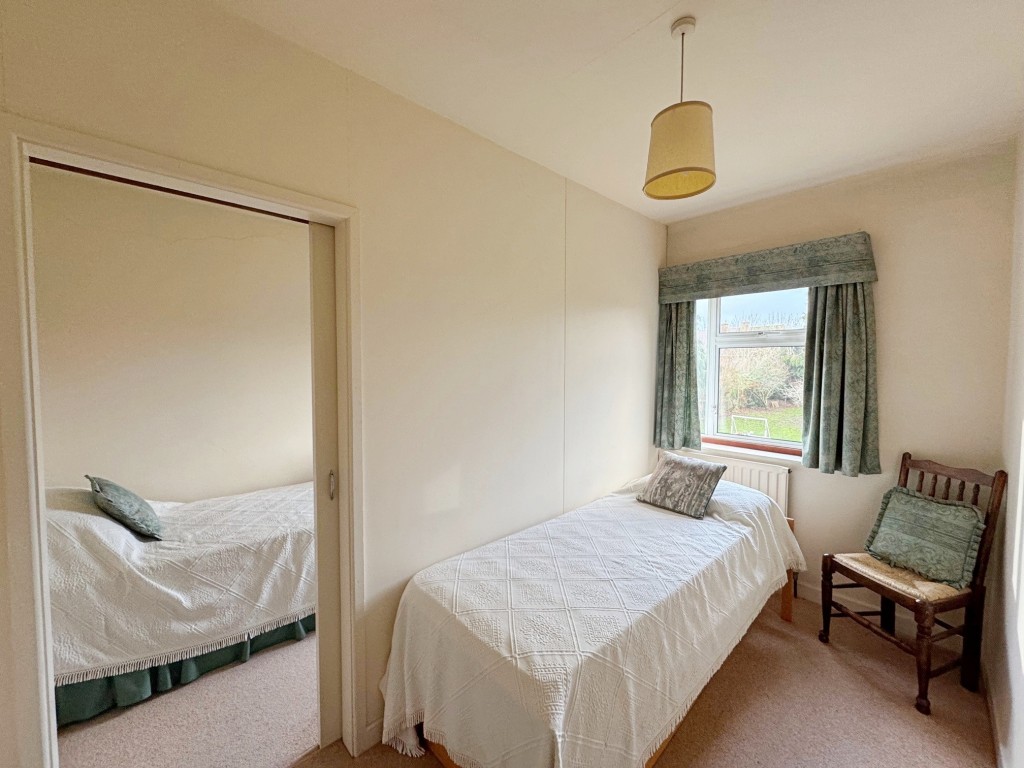 Warwick Road, Kenilworth