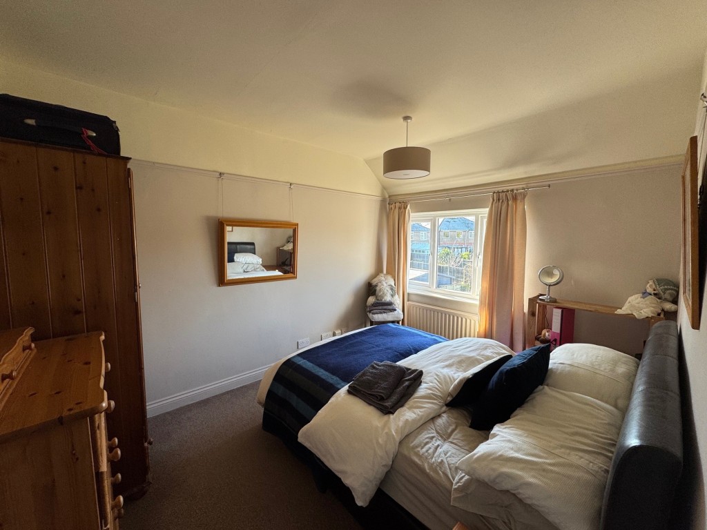 St. Nicholas Avenue, Kenilworth