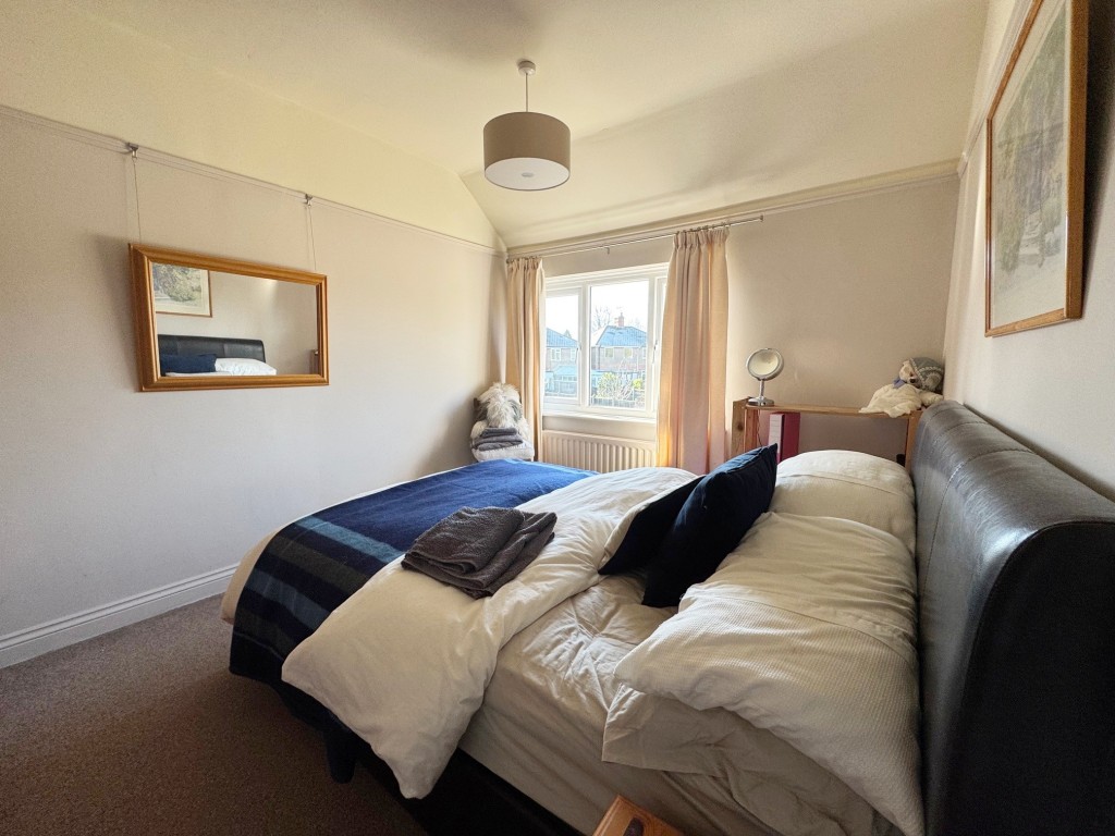 St. Nicholas Avenue, Kenilworth