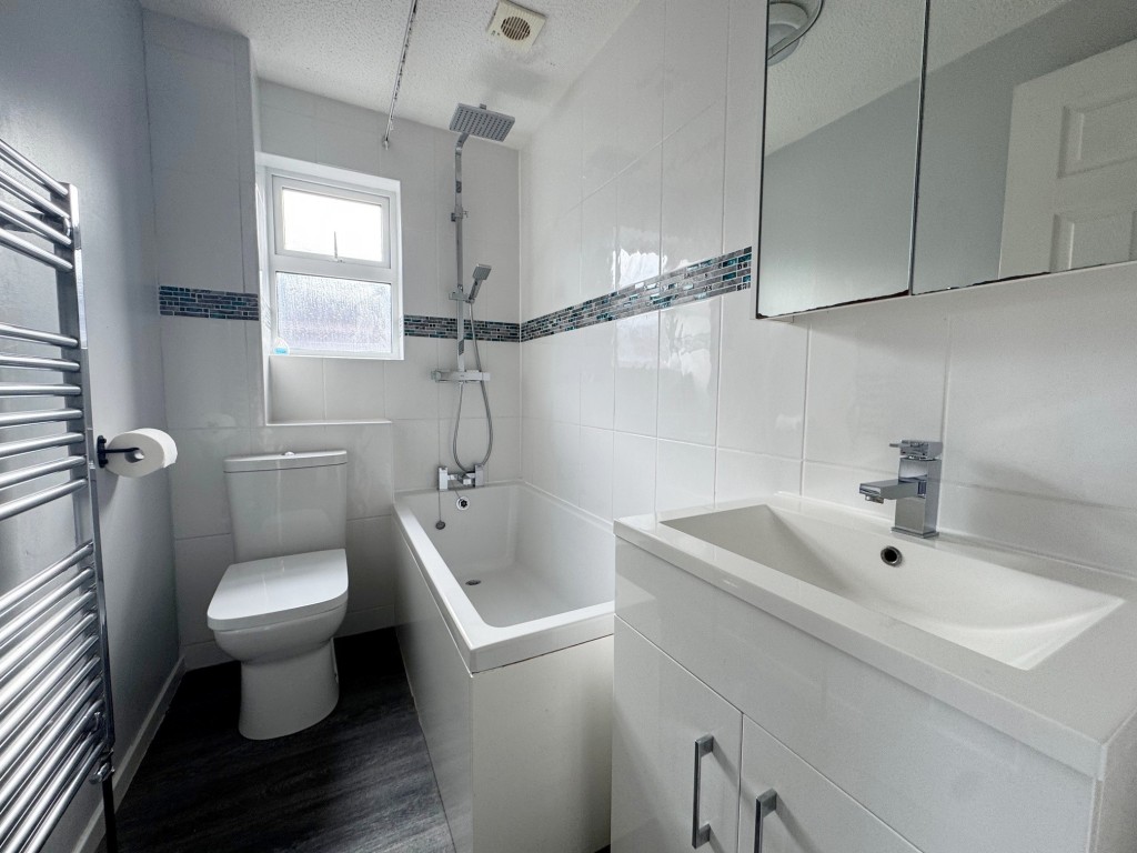 Dencer Drive, Kenilworth