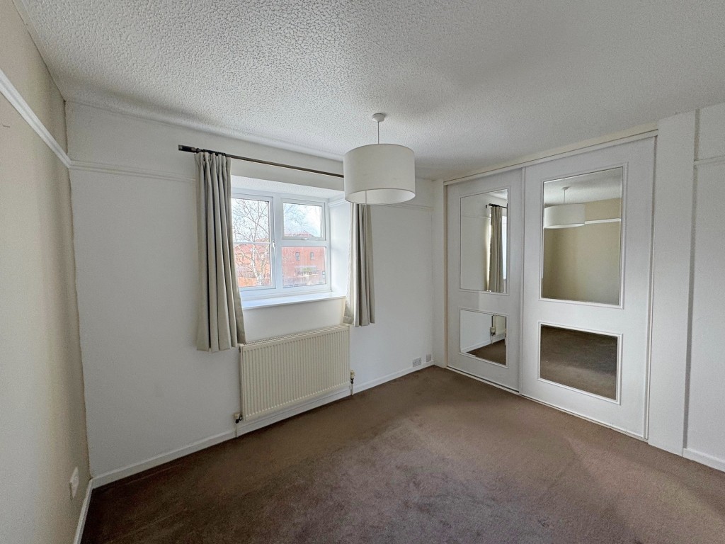 Dencer Drive, Kenilworth